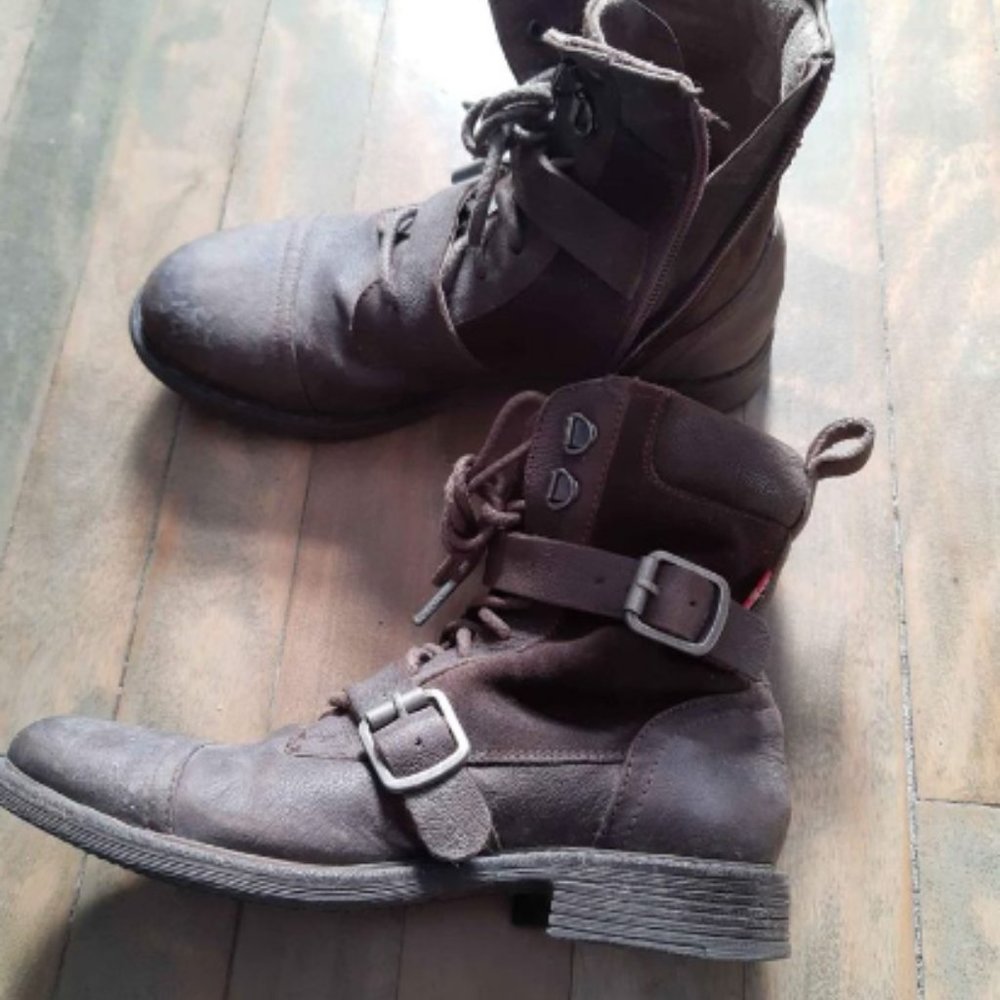 Levis Levi's Maine TRK boots women
